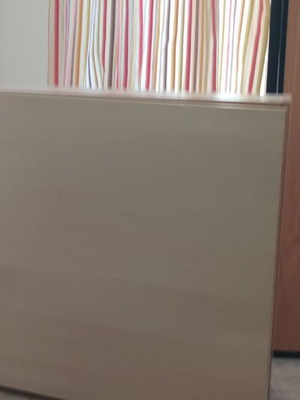 Wall cabinet used with two shelves wood color