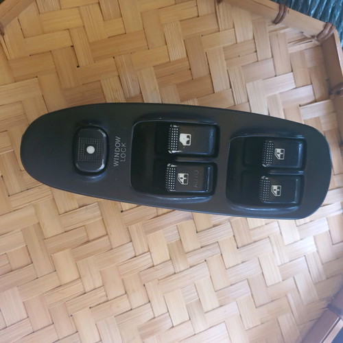 KIA Sephia window switch like new