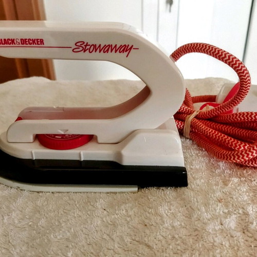 Black Decker travel iron used, model SW 100