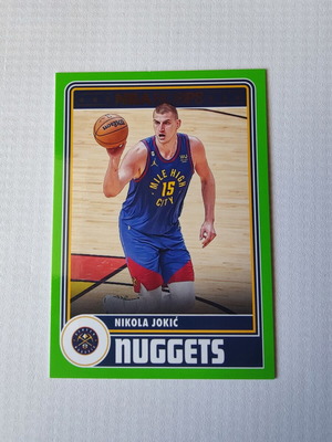 Parallel κάρτα Nikola Jokic Neon Green NBA Hoops 2023-24 Panini