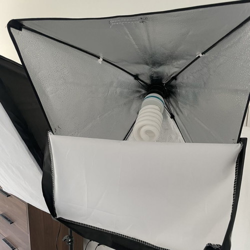 Ombar LED Photo Studio Lightbox like new, set of two