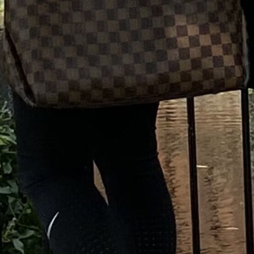 Louis Vuitton shoulder bag like new, brown