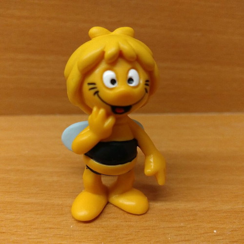 Maya the Bee plastic figures set like new