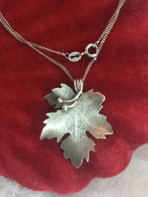 Silver necklace 925 vintage with 3.3cm pendant and 44cm chain used