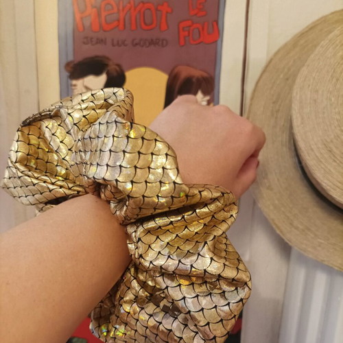 Mermaid hairstyle scrunchy new, iridescent gold fabric