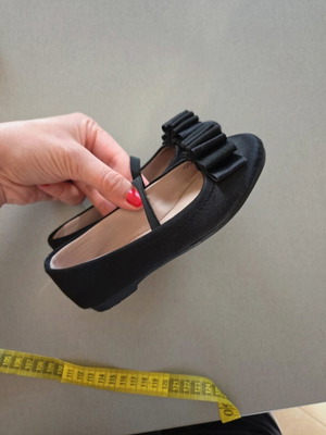 Zara black ballet flats like new size 26 with elastic
