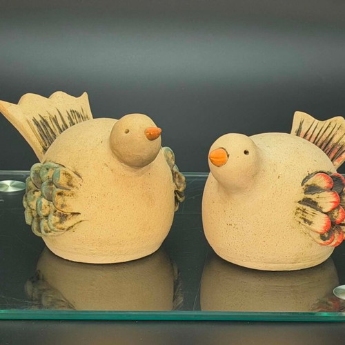 Handmade ceramic doves by ΜΑΡΙΑΣ ΛΙΟΥΓΚΑ, set of two, like new