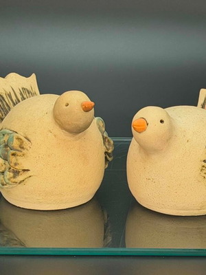 Handmade ceramic doves by ΜΑΡΙΑΣ ΛΙΟΥΓΚΑ, set of two, like new