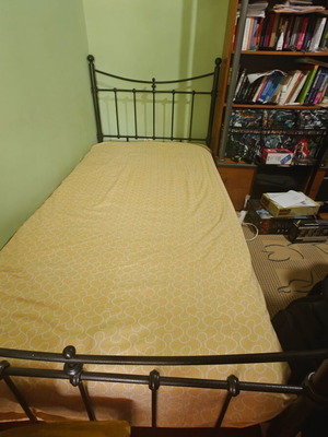 Iron bed solid frame 210x110 like new