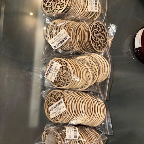 Wooden dreamcatcher like new, pack of 125 pieces 8cm