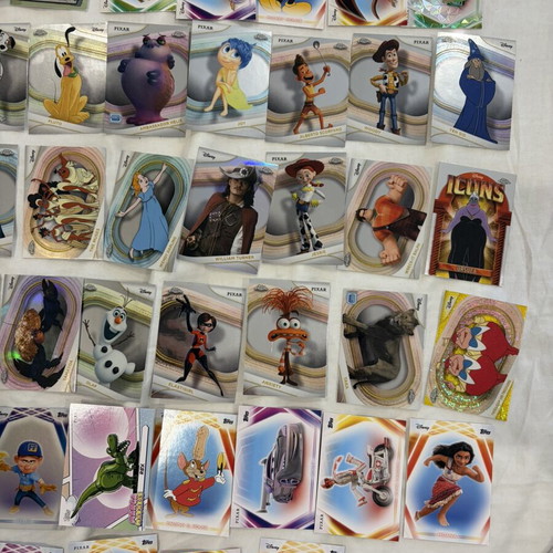 Topps Chrome Disney Lot of 95 Cards near mint with Refractors and Inserts