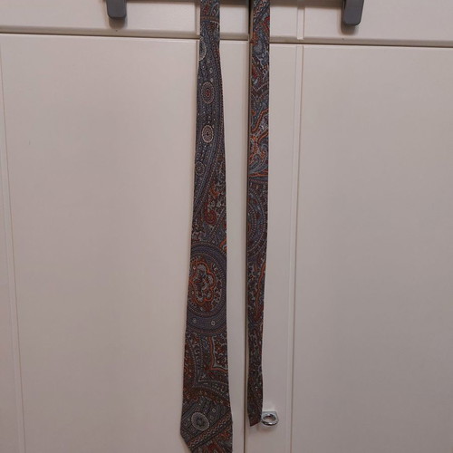 Pagoni tie used with minor wear inside