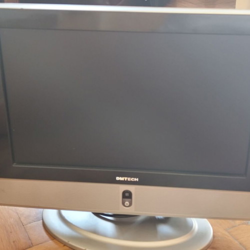 DMTECH 17 inch color TV with built-in DVD
