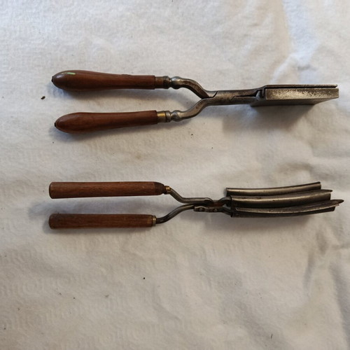 Hairdressing tools used, metal with wooden handles, vintage set