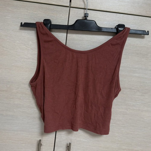 Mind Matter ribbed elastic crop top muted burgundy, like new
