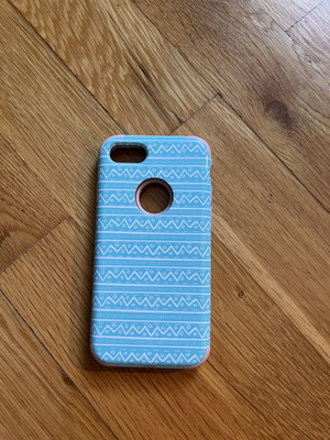iPhone 8 protective case like new, hard shell with soft silicone