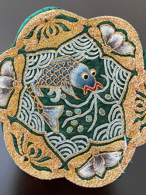 Vintage small embroidered decorative fabric Ø13 cm