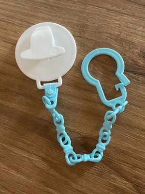 Pacifier clip like new