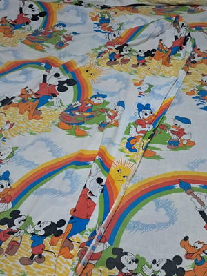 Mickey bed sheet set like new, 80s vintage with towel
