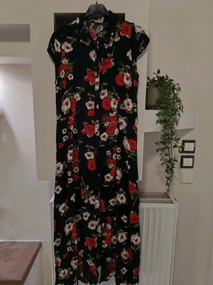 Floral women's dress used, size L, black