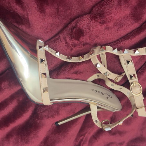 Gold high heels new with studs, size 39, satin strap