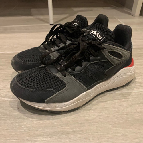 Adidas Crazychaos EF1053 athletic shoes size 38 like new, black