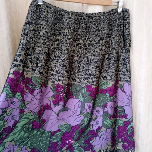 Satin dress with floral print like new, purple