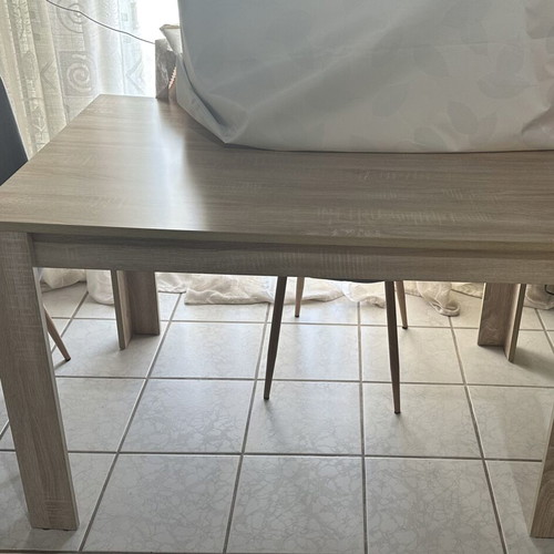 Vicko table in natural wood color like new