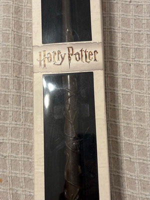 Hermione Granger wand like new with box 12 inch