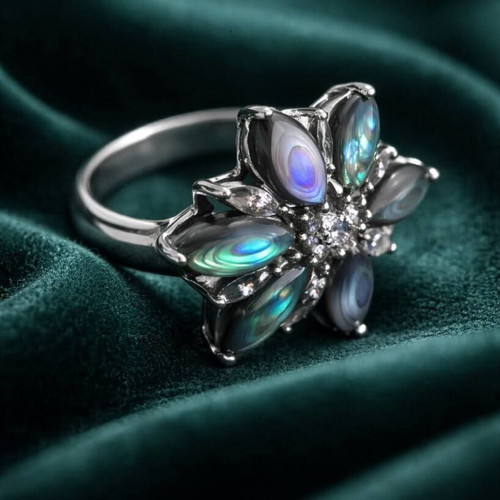Vintage silver 925 ring with Abalone stones used, flower design