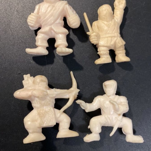 El Greco alien ninja figures pack of four used