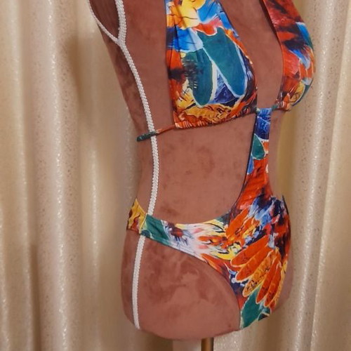 Swimsuit bikini + pareo