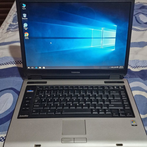Toshiba Satellite A135-S4666 laptop, Intel T2080, 15.4 inch, WiFi, Windows 10