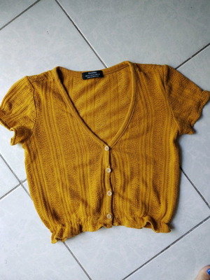 Yellow top Bershka XS/S like new
