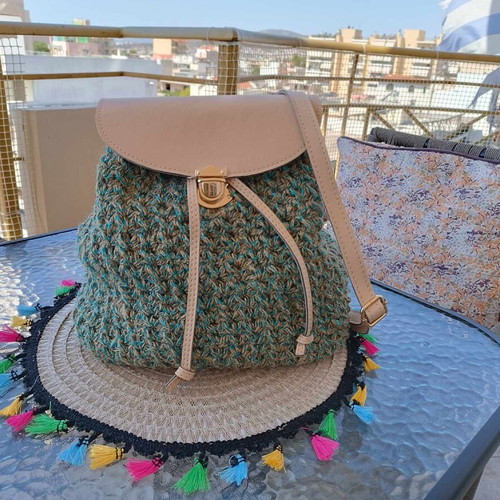 Knitted backpack new with lining