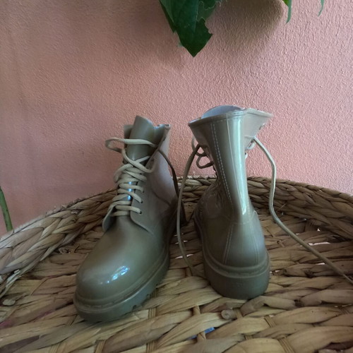 Women's beige waterproof boots size 38 new, galoshes style