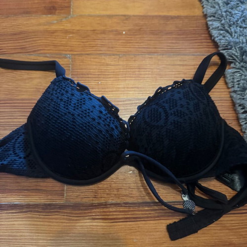 Swimwear top used, pack of two, with padding size 75B