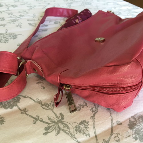 Women's fuchsia shoulder bag, faux leather with secret umbrella pocket