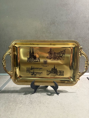 Vintage metal decorative tray Barcelona like new