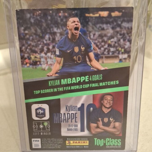 Kylian Mbappe Unbeatable Panini card