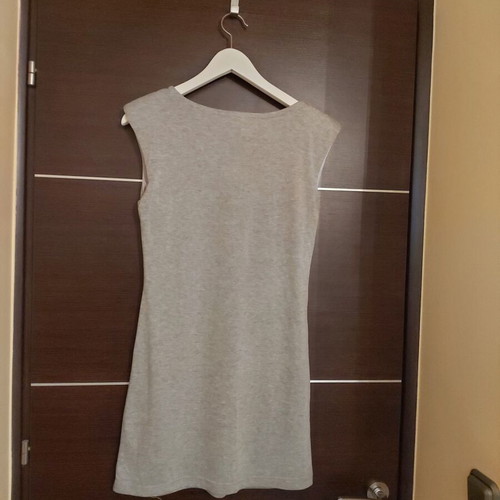 Sleeveless dress gray like new, size M