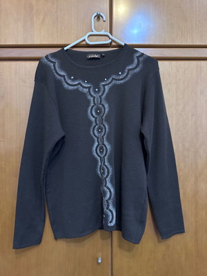 Nicola knitted women's blouse XXL brown like new with Merino wool and rhinestones