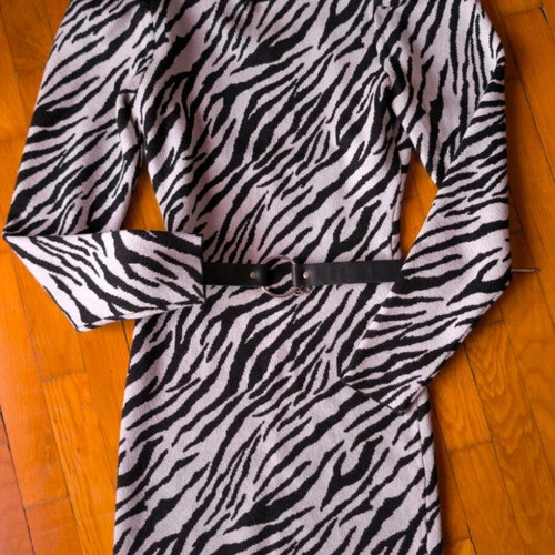 Bershka dress black and white size M like new