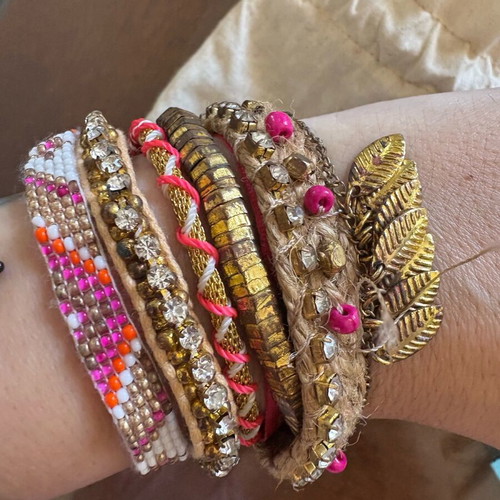 Hipanema bracelet used with metal wear and magnetic clasp