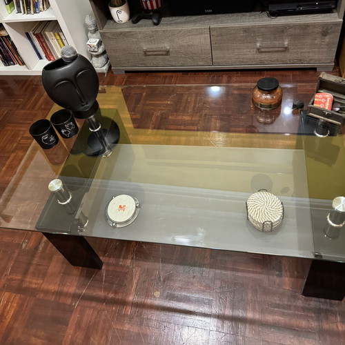Coffee table, sturdy construction