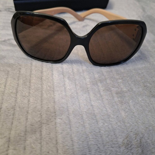 Burberry women's sunglasses like new, black and beige