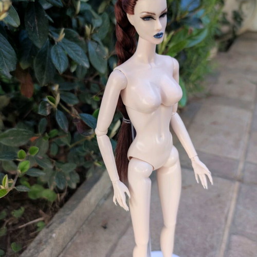 Lovetones Roxy OOAK doll on Luly body like new