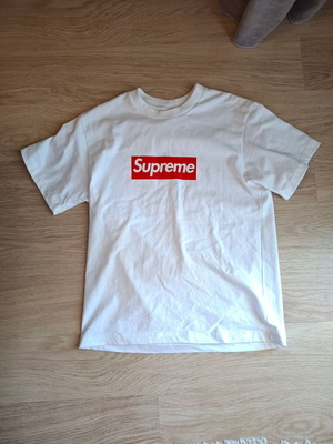 Supreme tee, white, size M