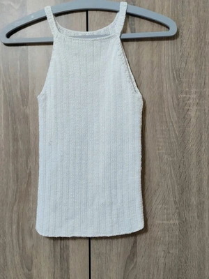 Knitted white top size S, elegant everyday wear