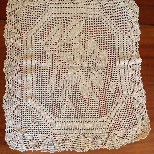 Handmade knitted beige pillow new, size 0.46x0.40